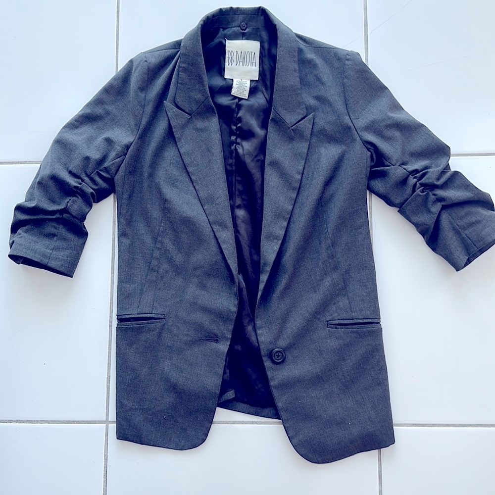 Grey blazer with ruche elbows